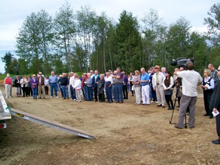 EaglemontGroundbbreakingCeremony/100_0767_2.jpg